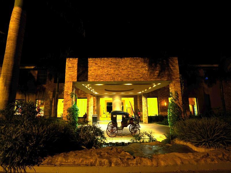 Munyonyo Commonwealth Resort คัมพาลา ภายนอก รูปภาพ