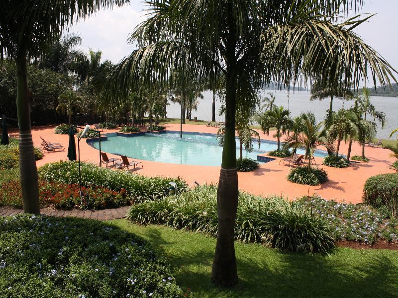 Munyonyo Commonwealth Resort คัมพาลา ภายนอก รูปภาพ