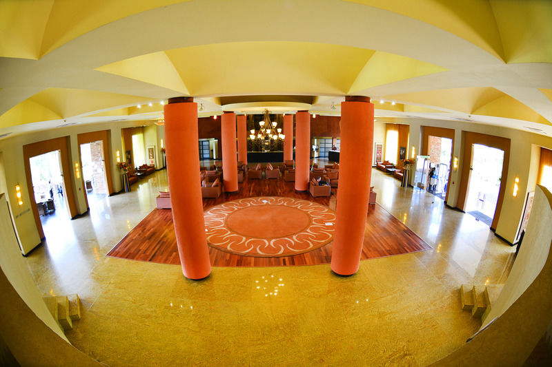 Munyonyo Commonwealth Resort คัมพาลา ภายนอก รูปภาพ