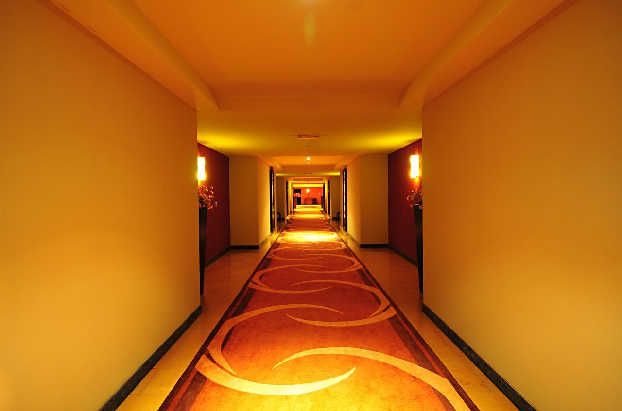 Munyonyo Commonwealth Resort คัมพาลา ภายนอก รูปภาพ